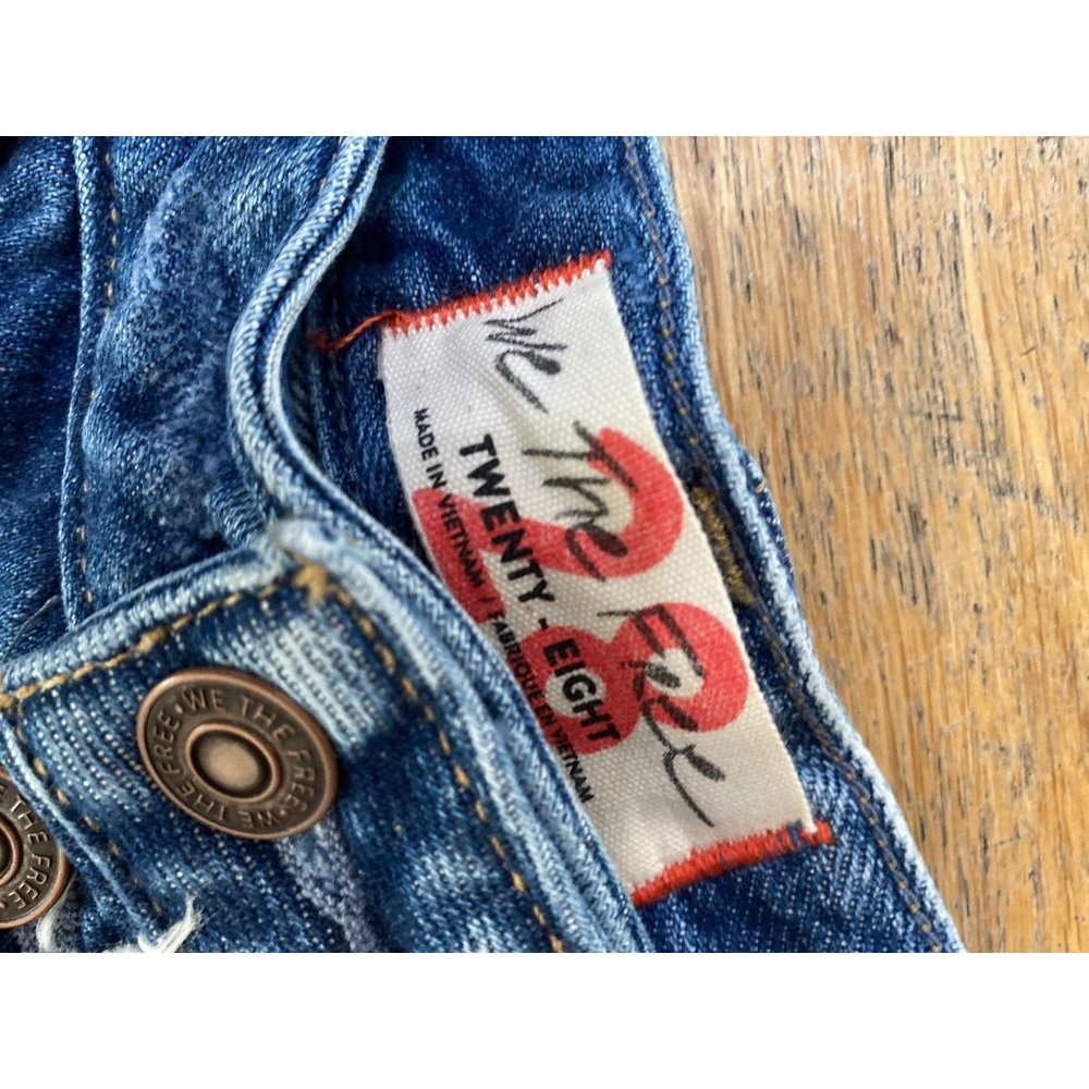 (Sold) Free People Romeo Rolled Cut Off Shorts - Picture 9 of 10